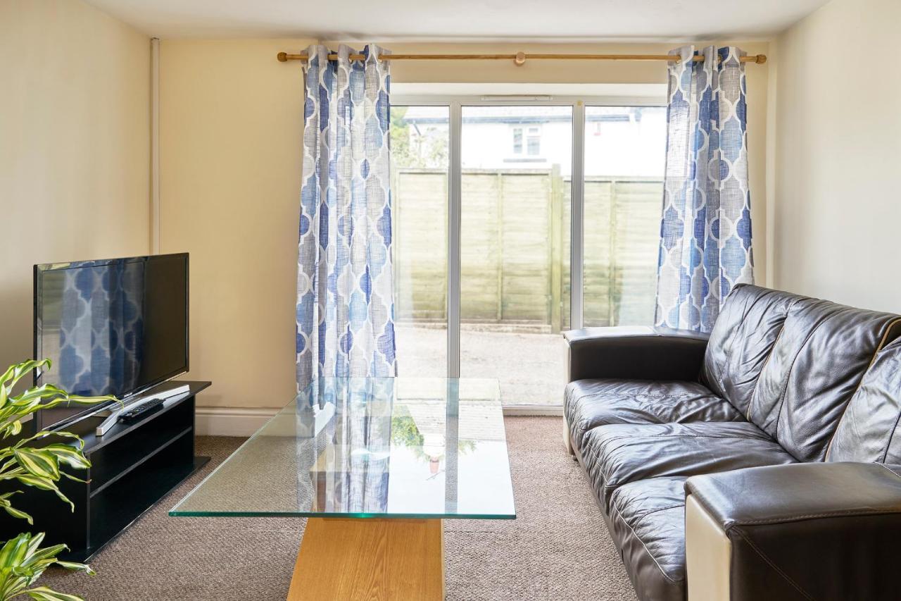 The Barn , 6 Sleeper House, 19 Min Drive Into Bude, Cornwall Holsworthy