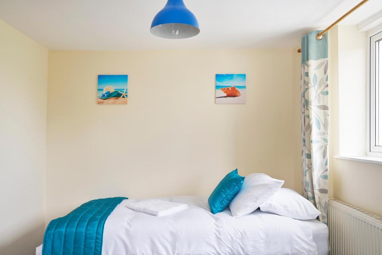 Holiday home The Barn , 6 Sleeper House, 19 Min Drive Into Bude, Cornwall *